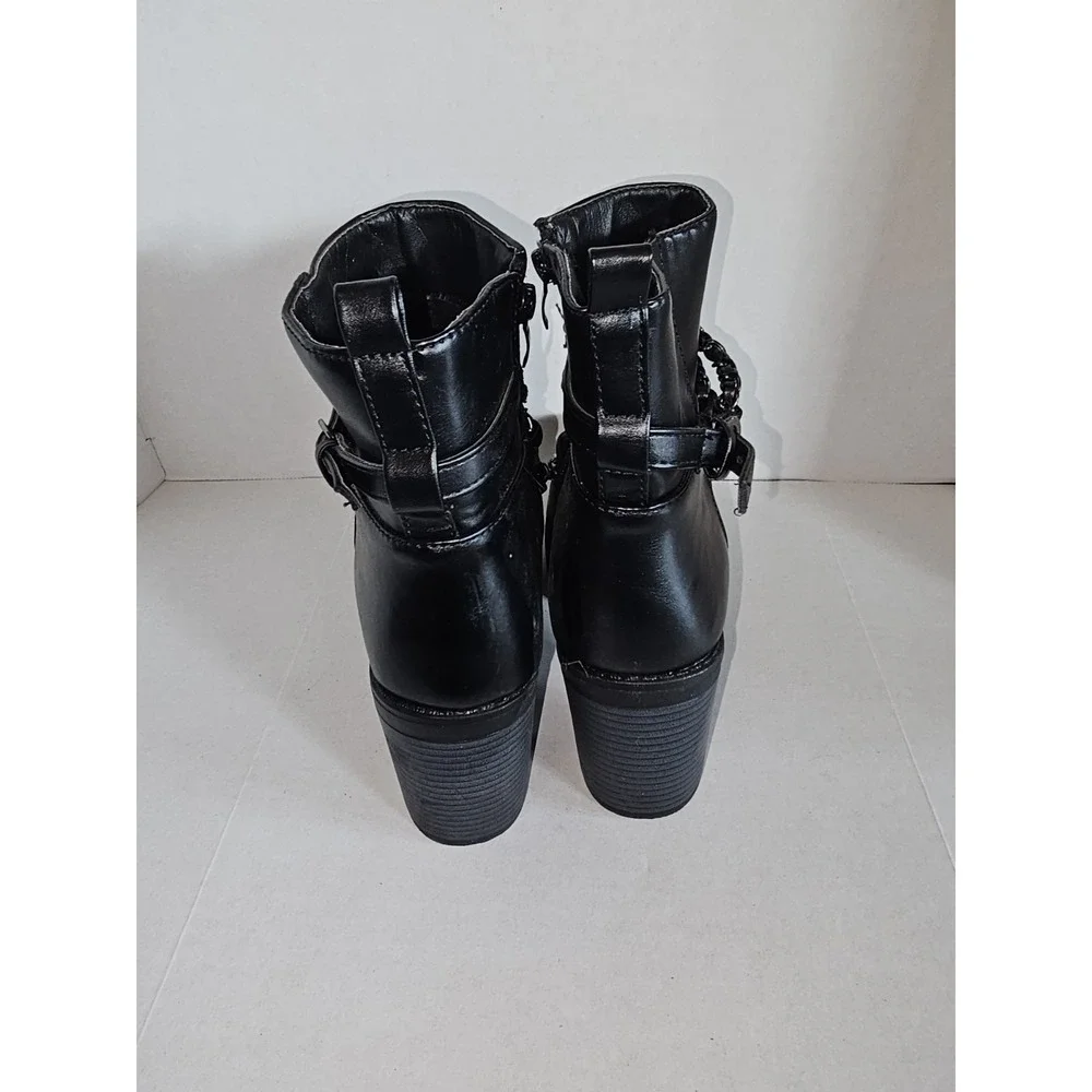 Olivia +‎ Kate Ryder-64L Black Chain Ankle Boots Women's 7 Zipper Stuck